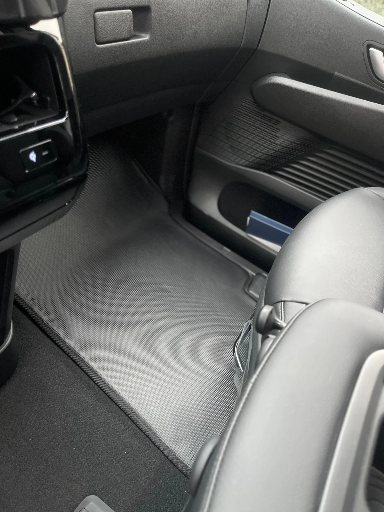 Floor Mats & Trunk Mat For Hyundai Staria 2022-2023 - Image 9