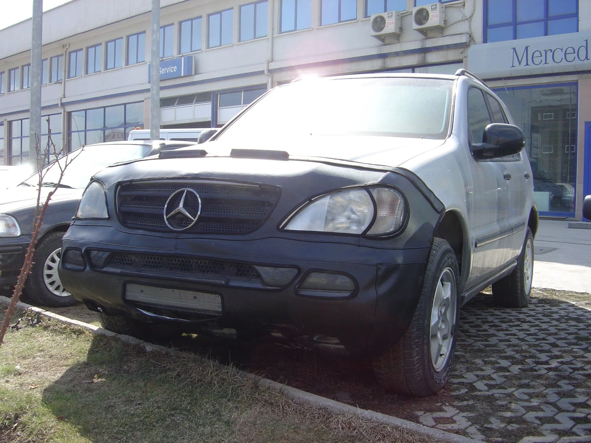 Full Mask Bra For Mercedes ML W163 1998-2005 - Image 4