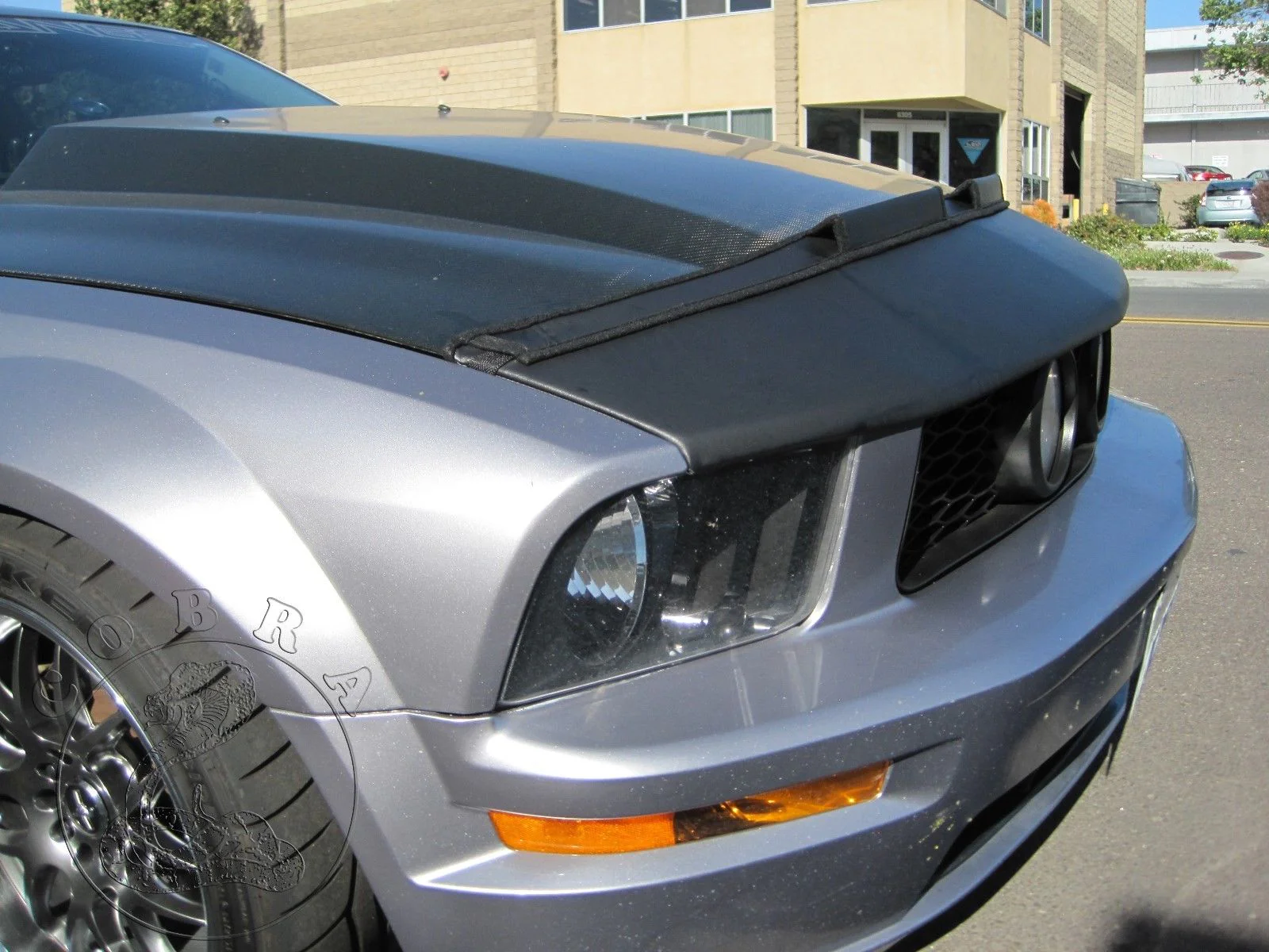 Hood Bra For Ford Mustang 2005-2008 - Image 6