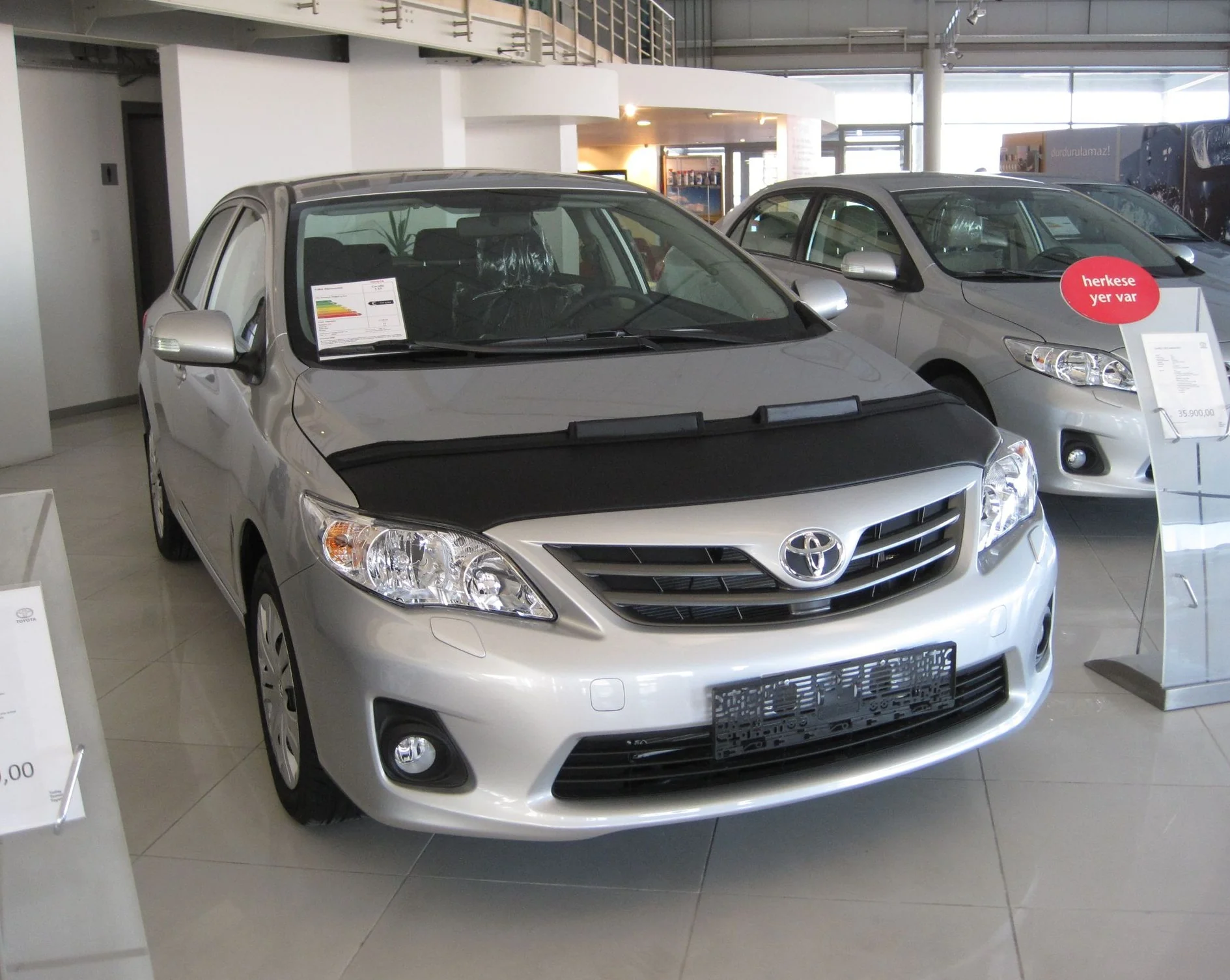 Hood Bra For Toyota Corolla 2009-2013 - Image 4